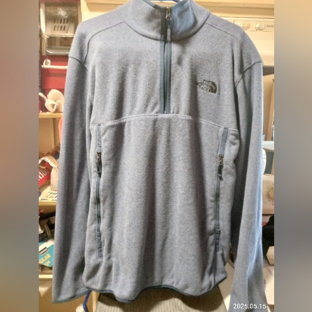 The North Face Blue Quarter-Zip Pullover XL Unisex- Like New!